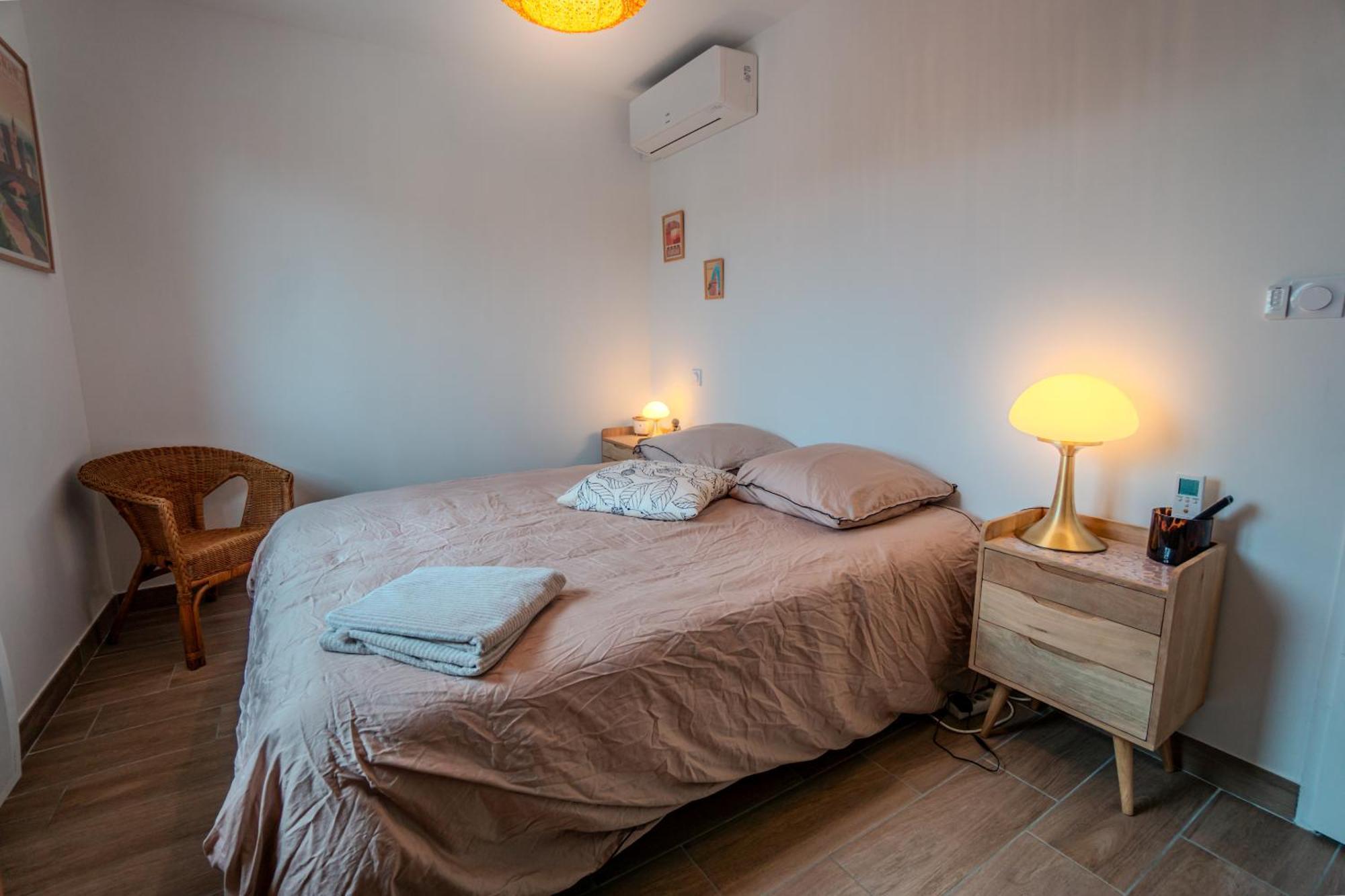 La Contemporaine 2 Chambres A Ste Marie Сент-Мари-ла-Мер Номер фото